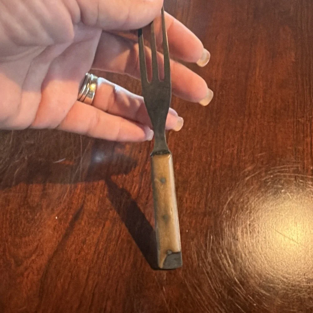 Wood Handle Flatware Lot 8 Primitive Carbon Steel Knives Forks Victoria Era Antq